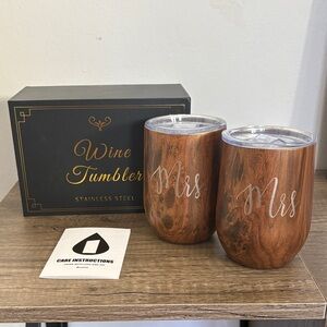 Wood Grain 'Mrs' Wine Tumblers